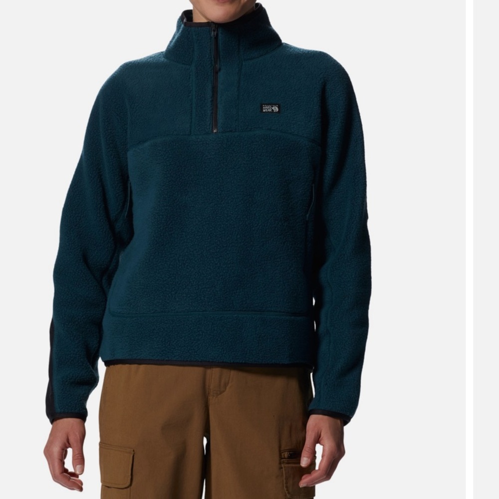 Mountain hardware fleece sweater